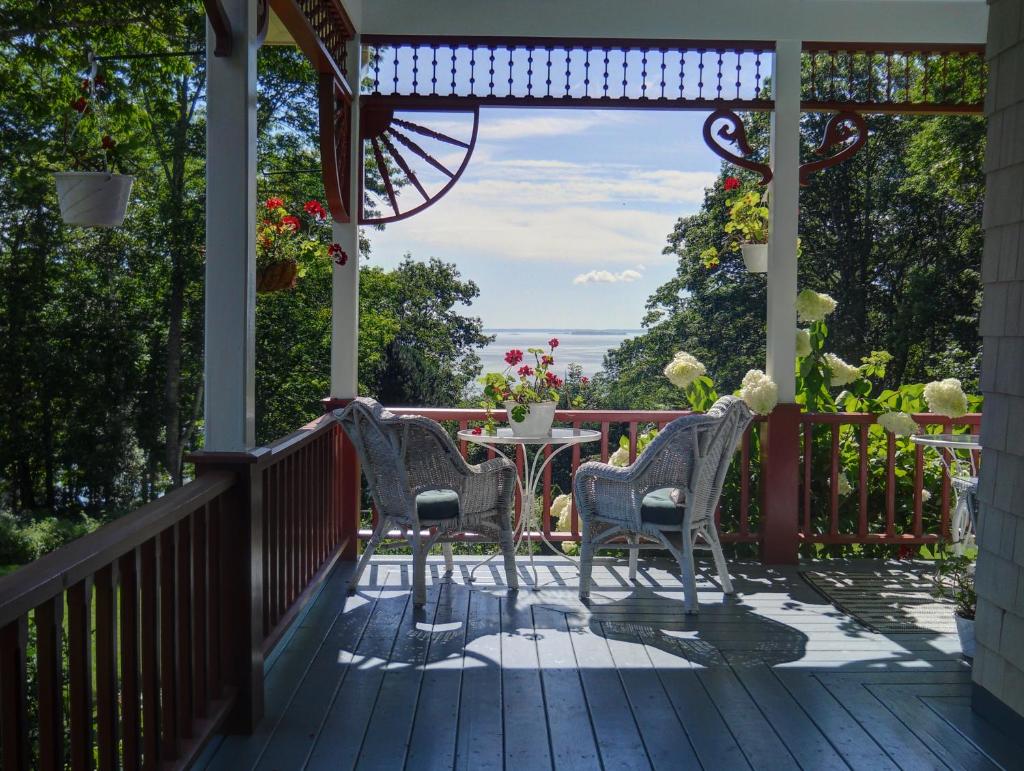 Victorian by the Sea (Lincolnville) 