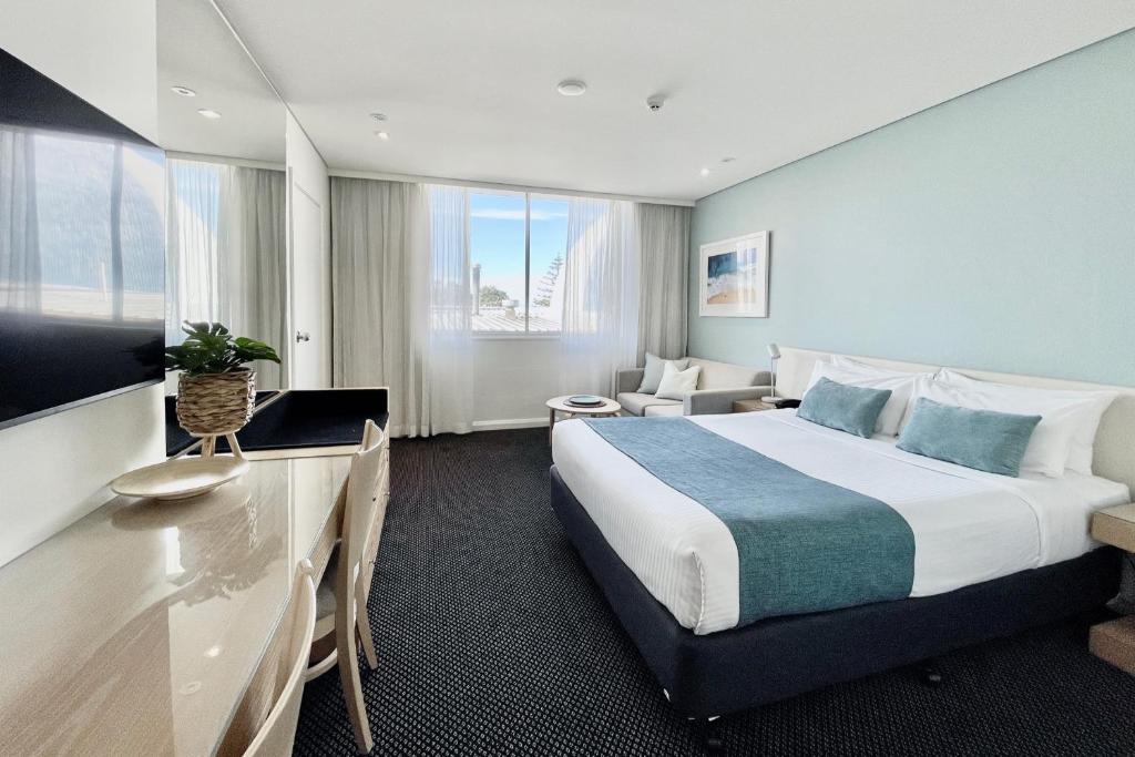 Coogee Sands Hotel & Apartments