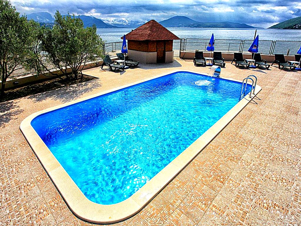 Apartments Maxi Katić (Herceg-Novi) 