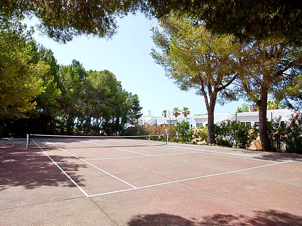 Apartamentos Club Cala Azul (Cala Llenya) 