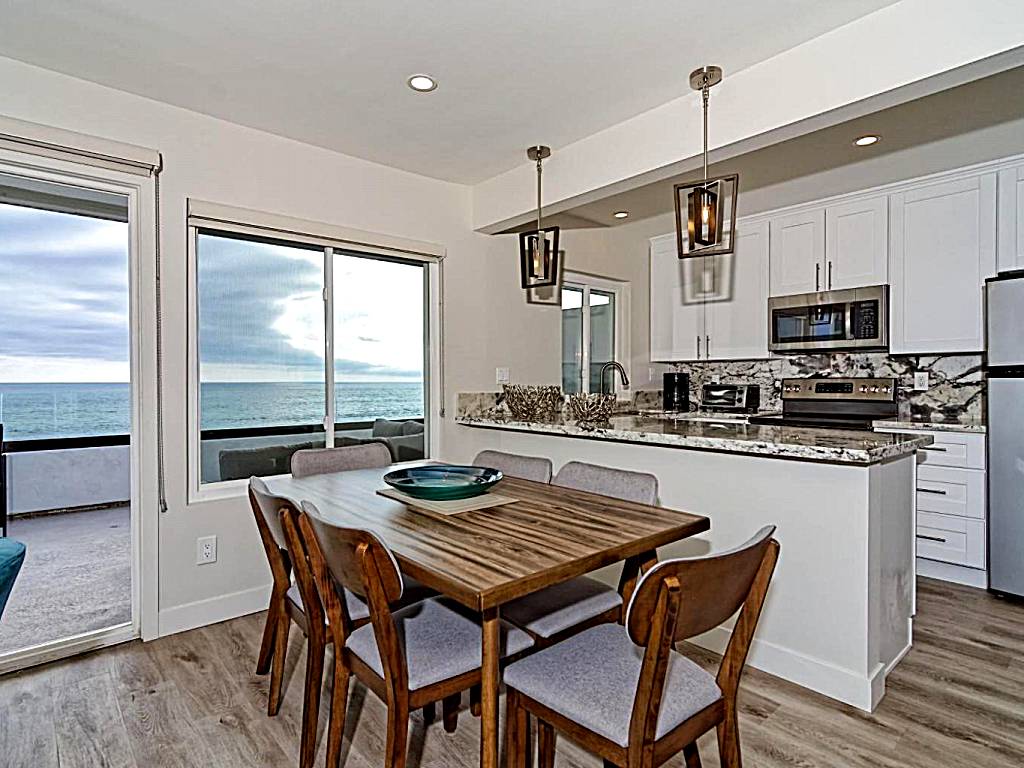 Ocean Villas Beach Front (Carlsbad) 