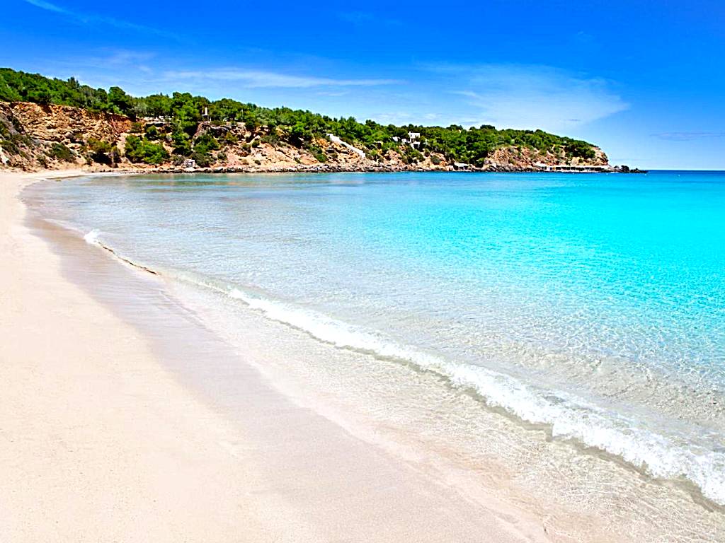 Cala Llenya Resort Ibiza