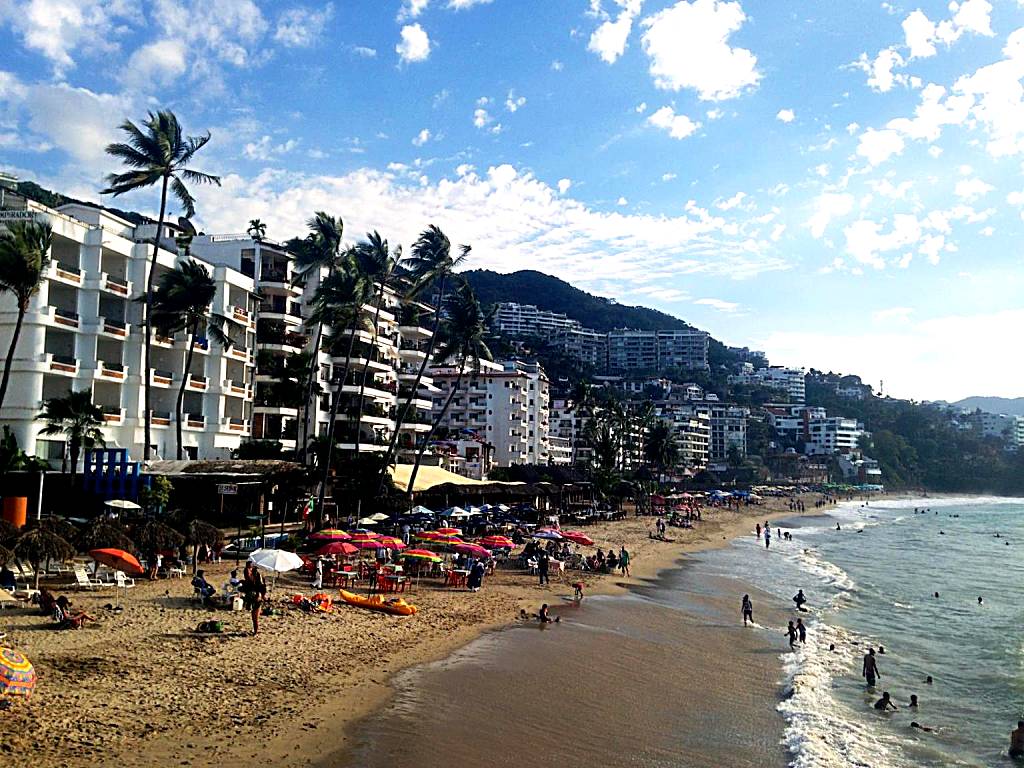 Emperador Vallarta Beachfront Hotel and Suites