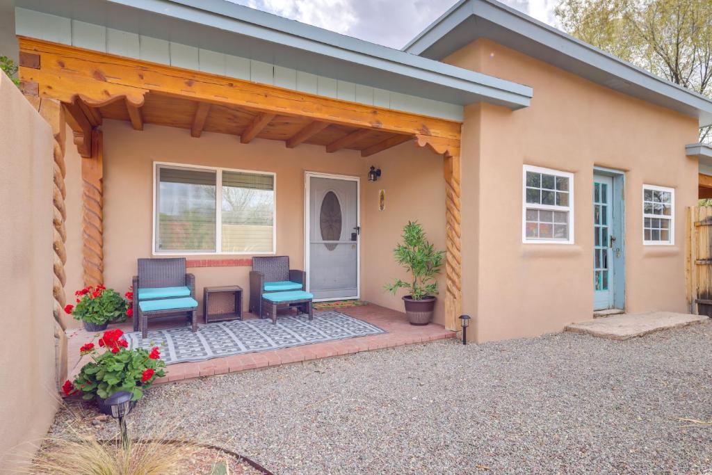 Charming Santa Fe Vacation Rental - Near Casino