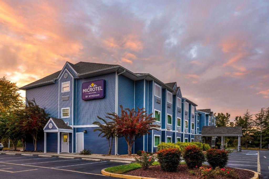 Microtel Inn and Suites - Salisbury