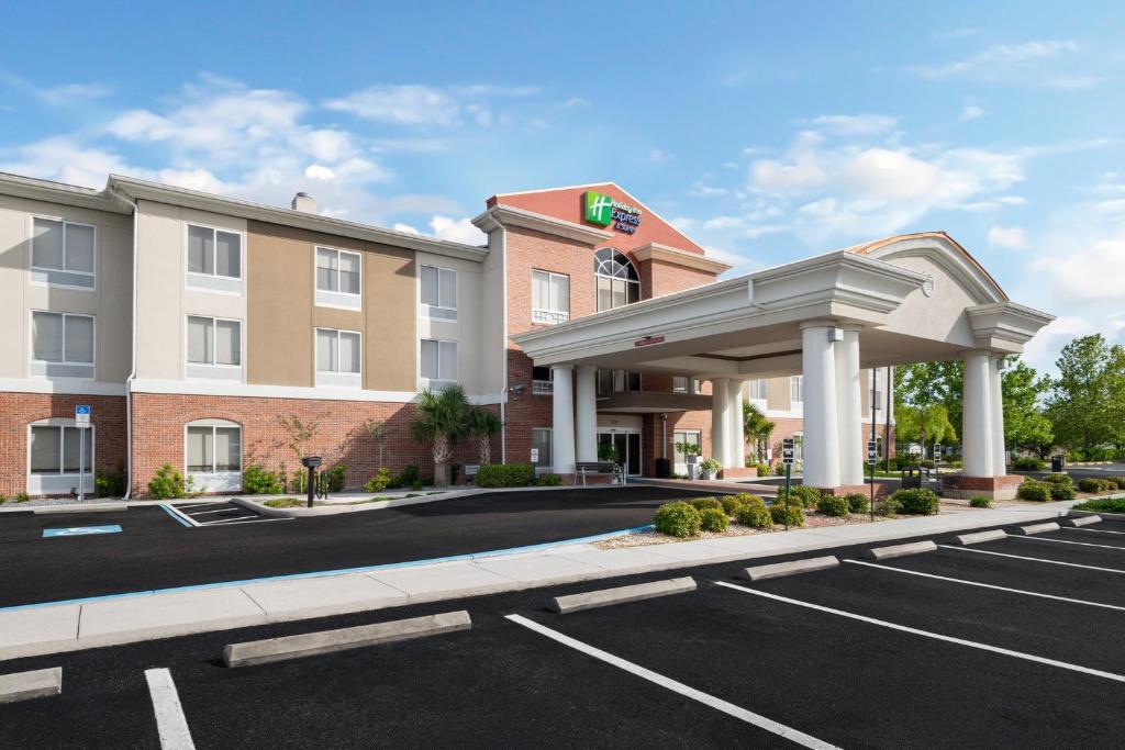 Holiday Inn Express - Spring Hill FLORIDA, an IHG Hotel