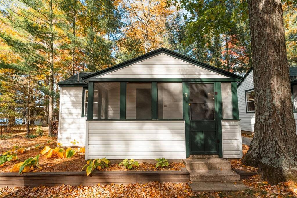 Big Blue Lake Cottages, LLC - Cottage #3