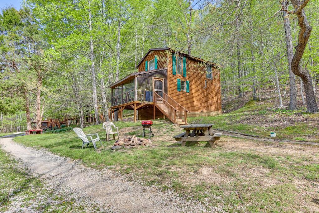 Idyllic Southern Indiana Cabin Near Patoka Lake!