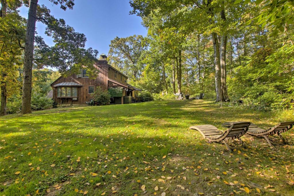 Rustic Retreat with Hot Tub in North Branford!