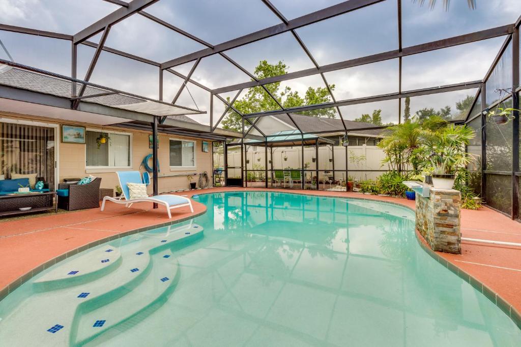 Orlando Home with Shared Pool about 25 Mi to Disney!