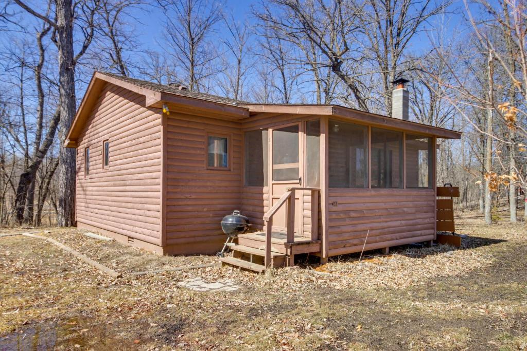 Wooded Park Rapids Cabin Lake Access, Boat Slip!