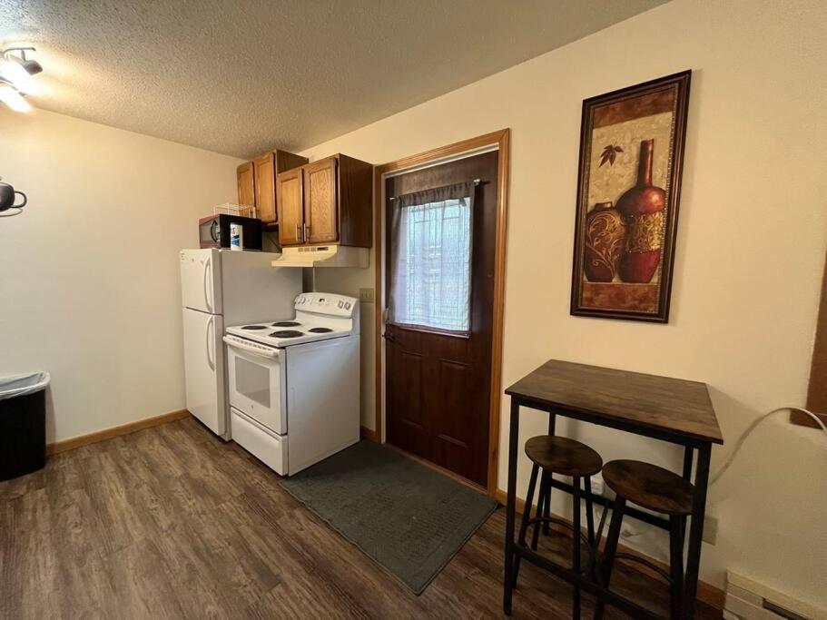 Apartment E - Rental Unit in Tomah