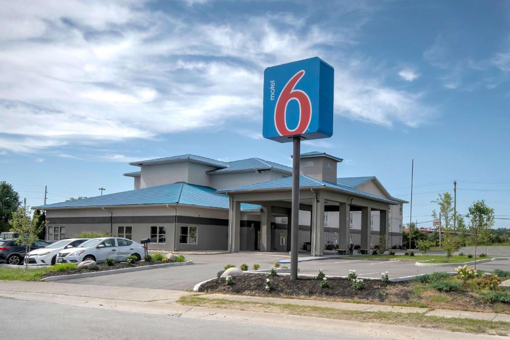 Motel 6 Walton, KY - Richwood - Cincinnati Airport South